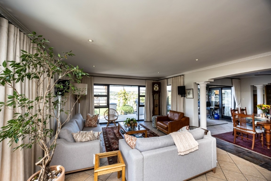 4 Bedroom Property for Sale in Beacon Bay Eastern Cape